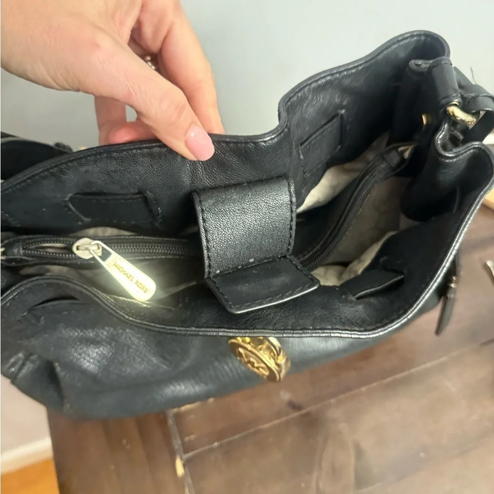 Michael Kors Black Leather Hobo Shoulder Bag | Gold Hardware | MK Logo